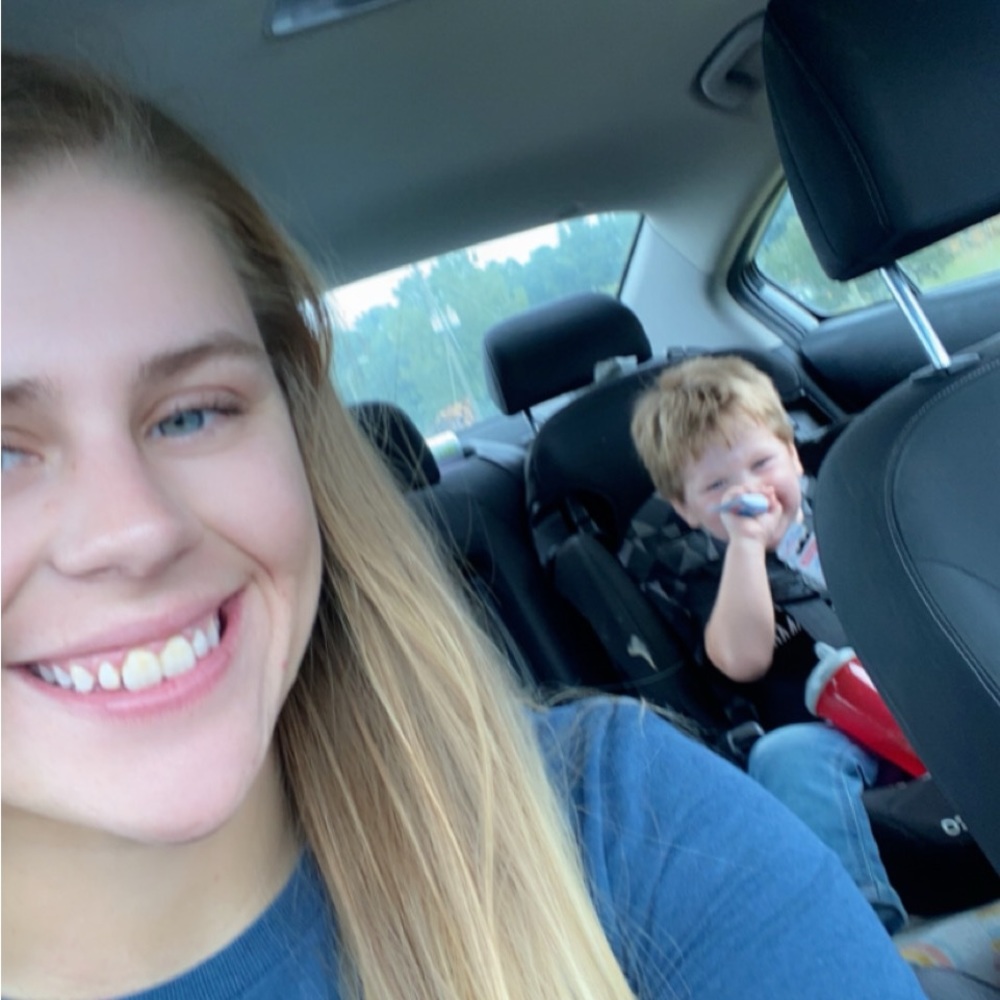 Meet your Posher, Mikayla